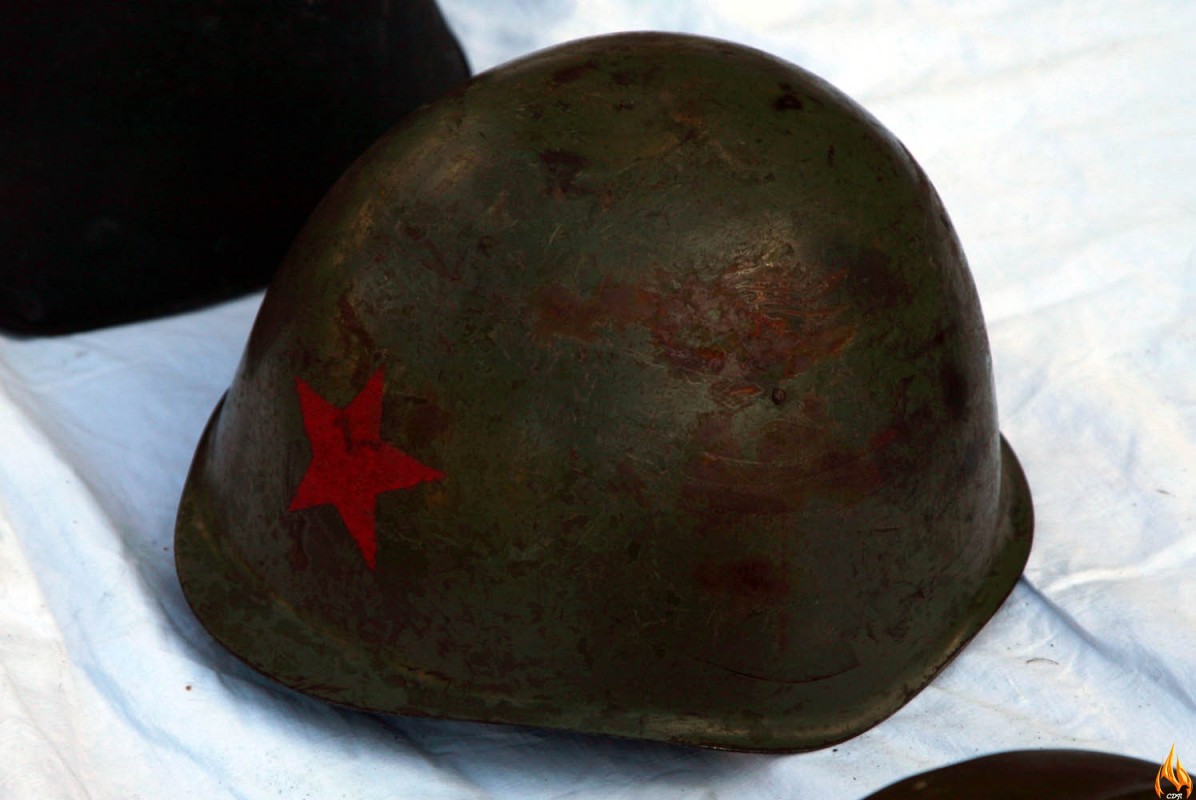какой массовый элемент военного обмундирования выпускался в г лысьве в годы войны